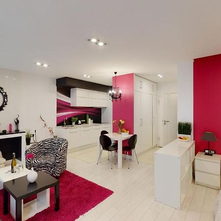 Pink Apartment Rydygiera 2A Tectum Apartments ヴロツワフ エクステリア 写真