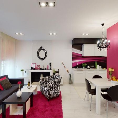 Pink Apartment Rydygiera 2A Tectum Apartments ヴロツワフ エクステリア 写真