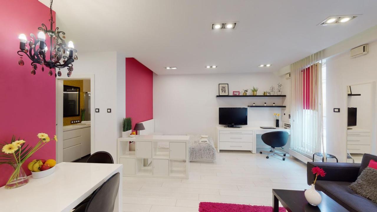 Pink Apartment Rydygiera 2A Tectum Apartments ヴロツワフ エクステリア 写真
